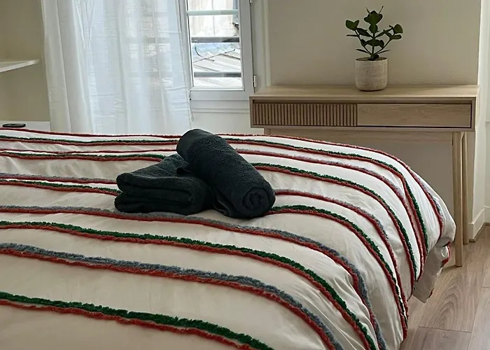 T2 Cosy – Proche Tour Eiffel Paris